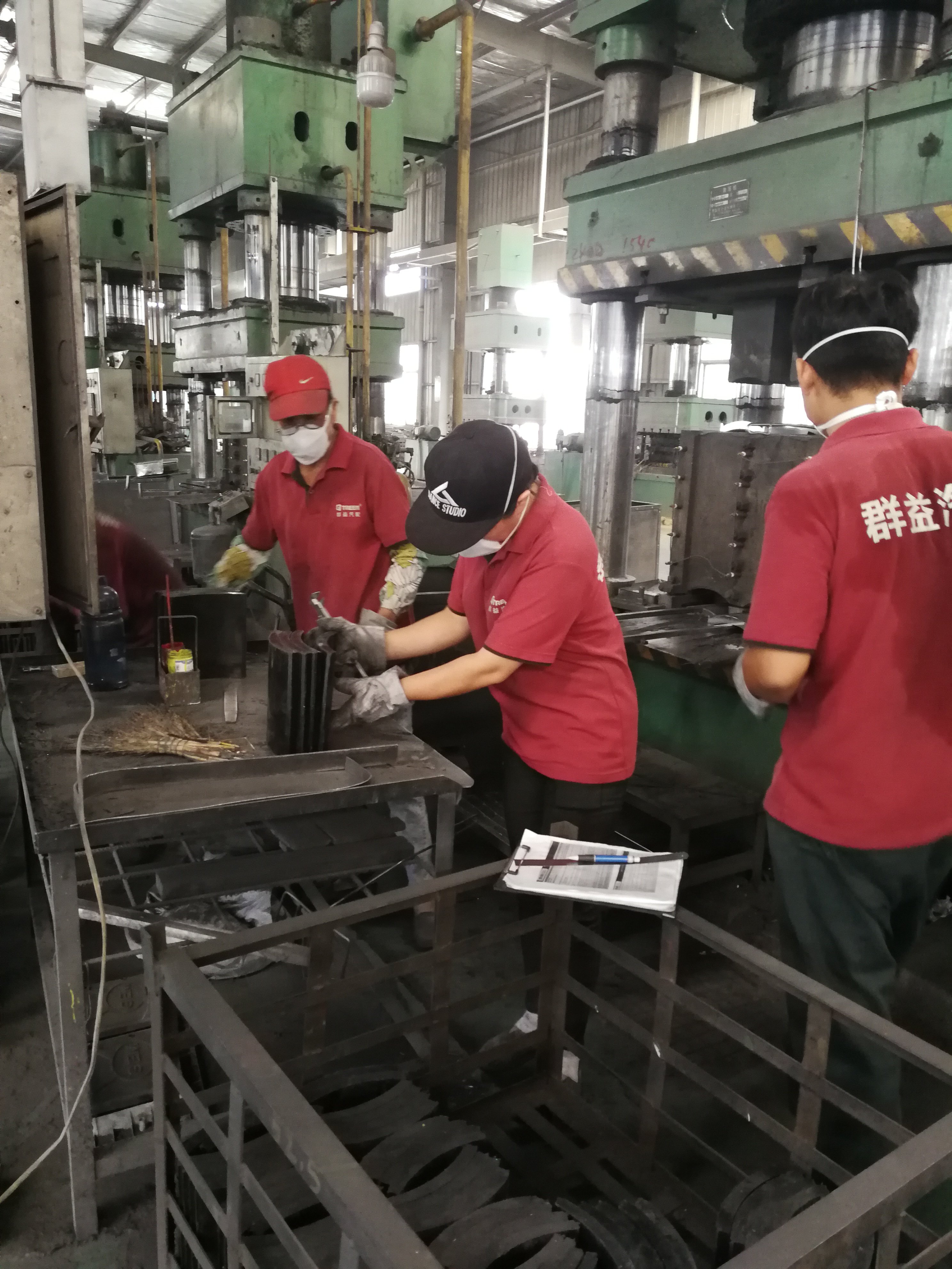 Heavy Truck Semi-Metallic Non-Asbestos Brake Shoe Linings OEM Standard Friction Materials with OE No. 19495